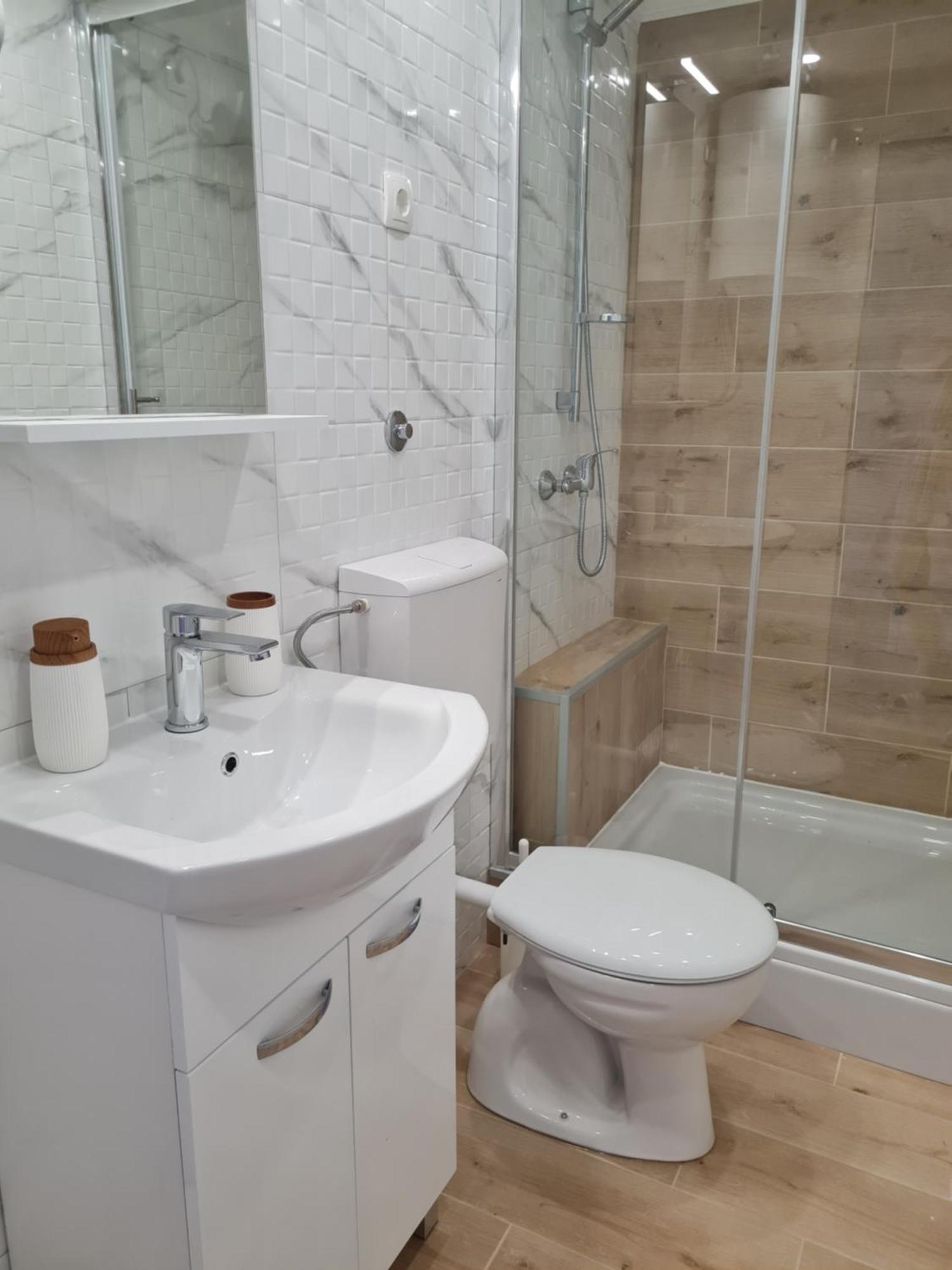 Luka Apartman Klenovica